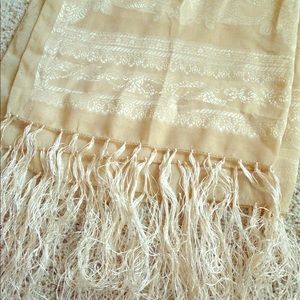 Vintage shawl/scarf